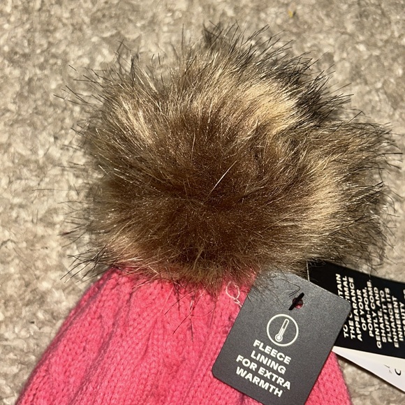 NWT Timberland Tuque - Picture 3 of 5